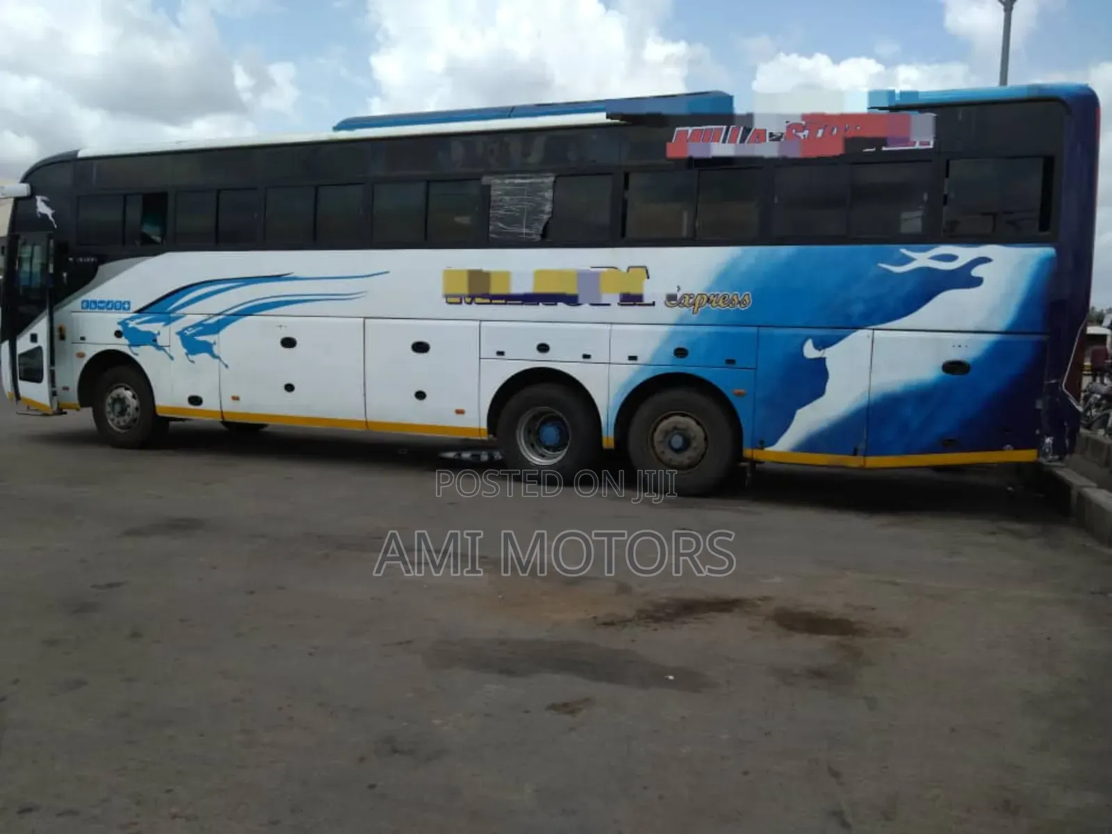 Yutong Sightseeing Bus 2019 White