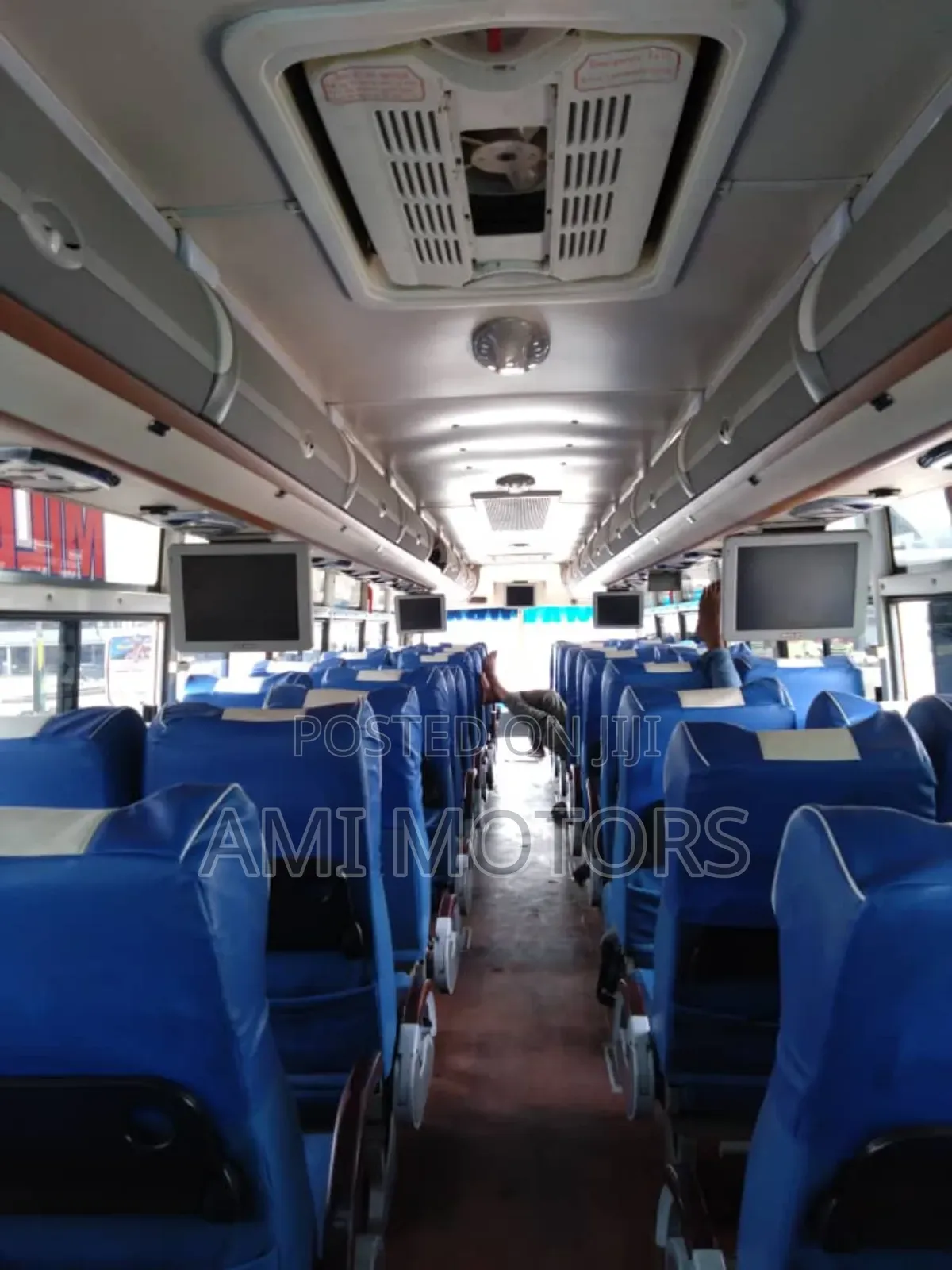 Yutong Sightseeing Bus 2019 White