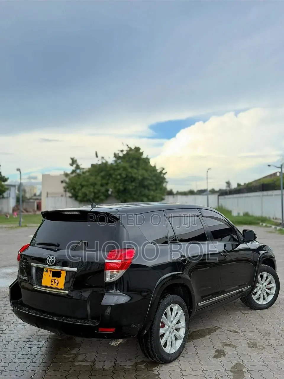 Toyota Vanguard 2012 Black