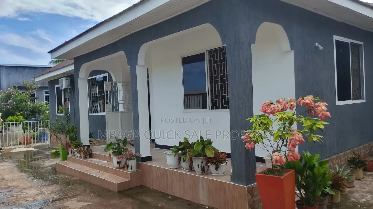 3bdrm Apartment in Madale, Kijitonyama for rent