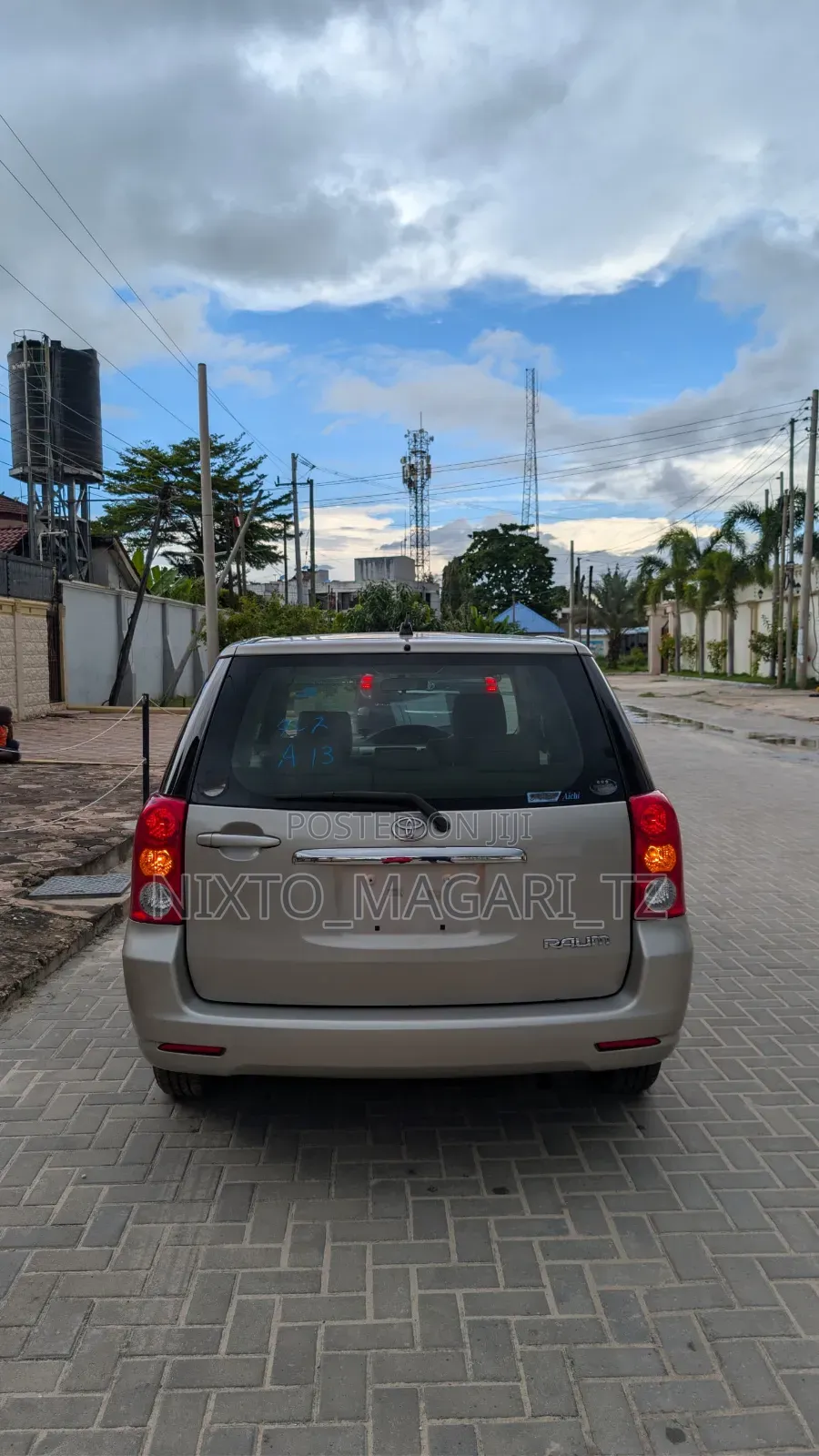 Toyota Raum 2005 Gold
