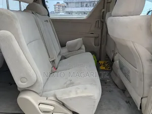 Toyota Raum 2005 Gold