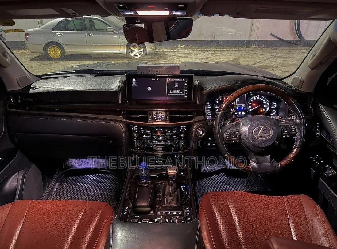 Lexus LX 2017 Gray