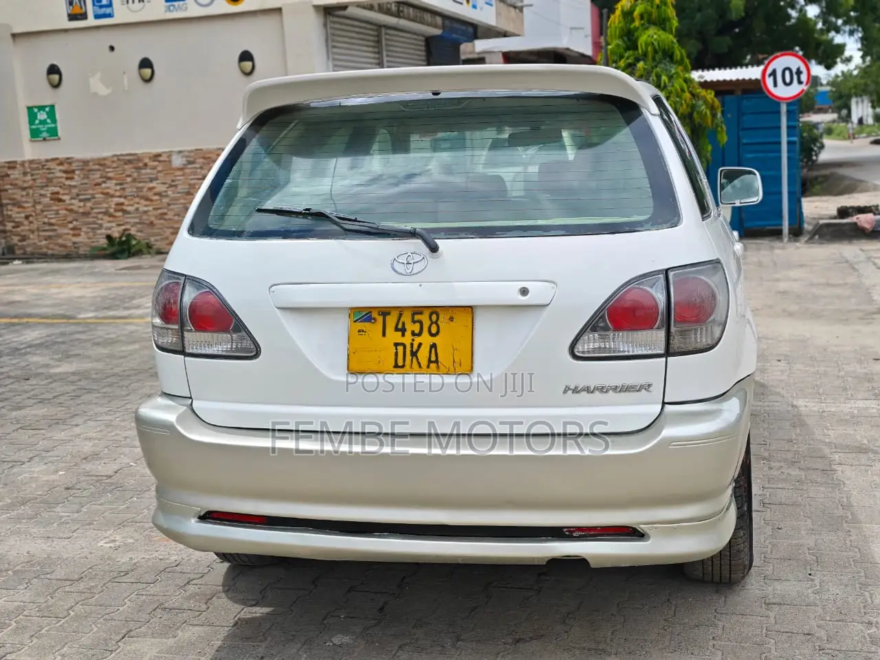 Toyota Harrier 2004 White