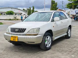 Toyota Harrier 2004 White