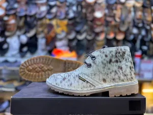 Safari Boots Chambuu Brand New and Original for Men's