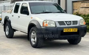 Nissan Hardbody 2012 White