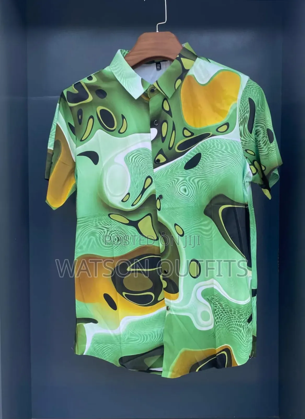 Men's Shirts Short Sleeved Colours Very Stylish and Attractive