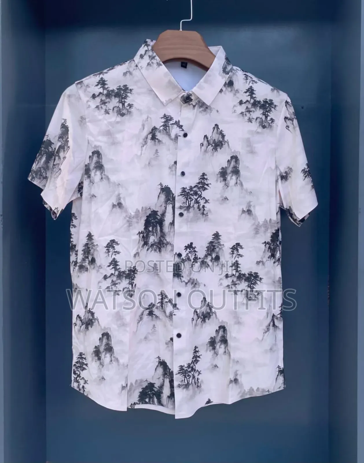 Men's Shirts Short Sleeved Colours Very Stylish and Attractive