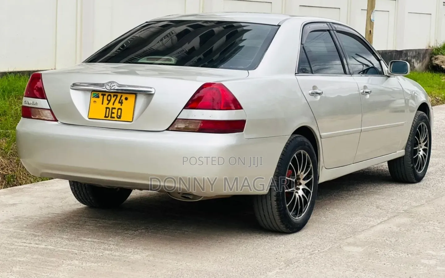 Toyota Mark II 2004 Silver