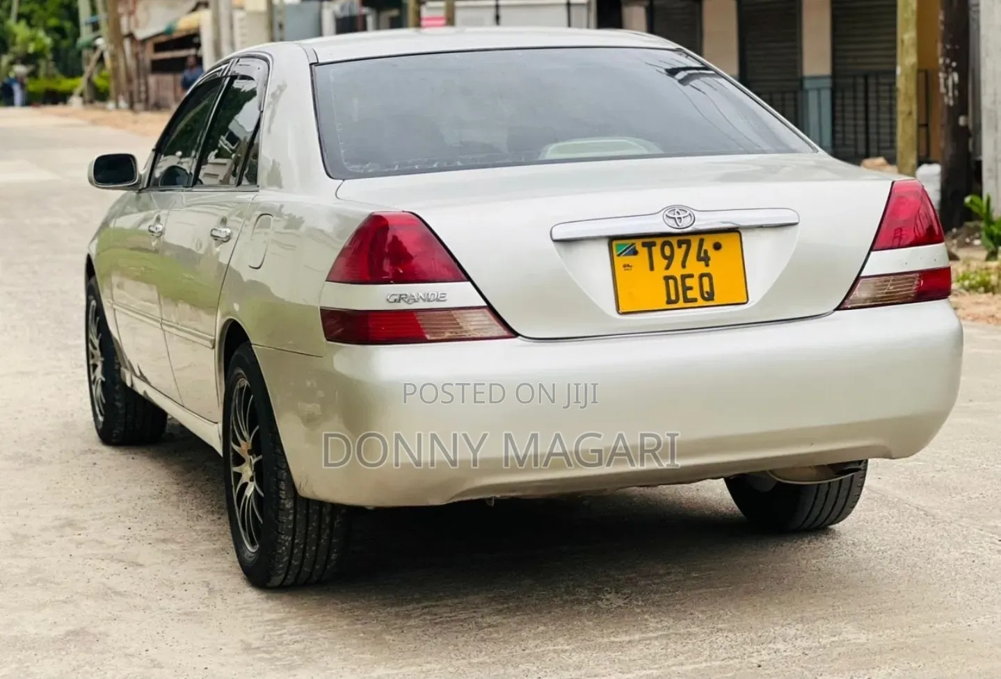 Toyota Mark II 2004 Silver