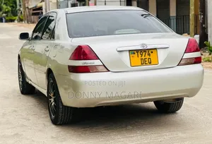 Toyota Mark II 2004 Silver