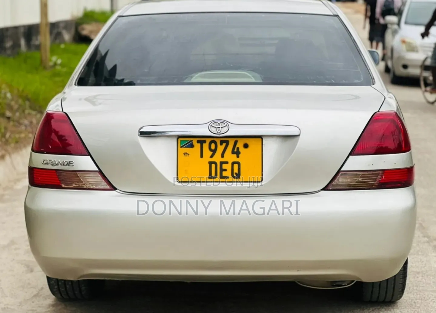 Toyota Mark II 2004 Silver