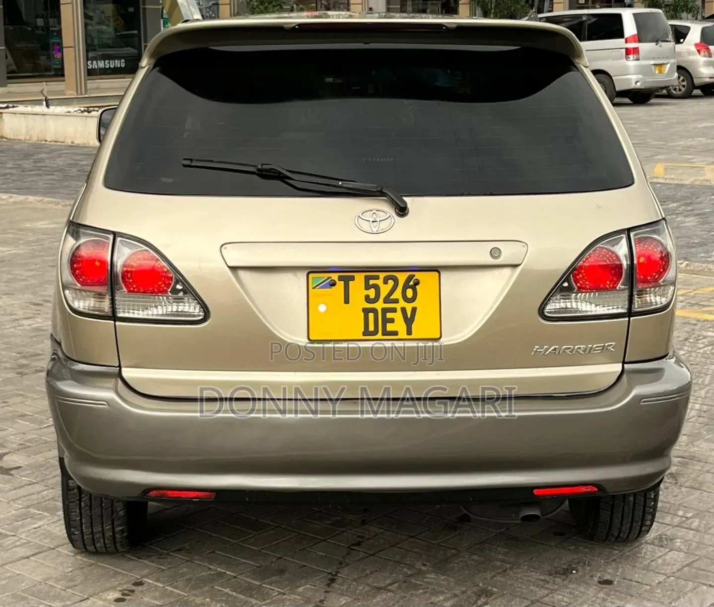 Toyota Harrier 2002 Gold