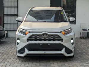 Toyota RAV4 2019 Pearl