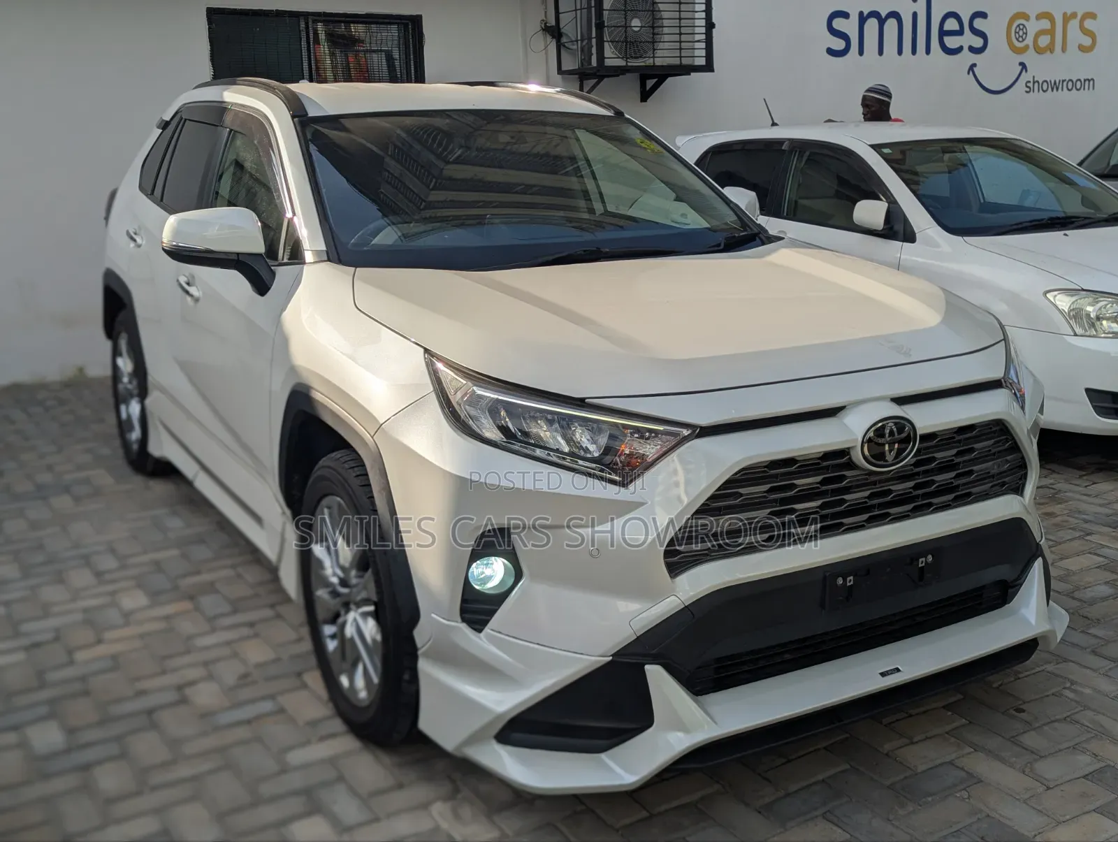 Toyota RAV4 2019 Pearl