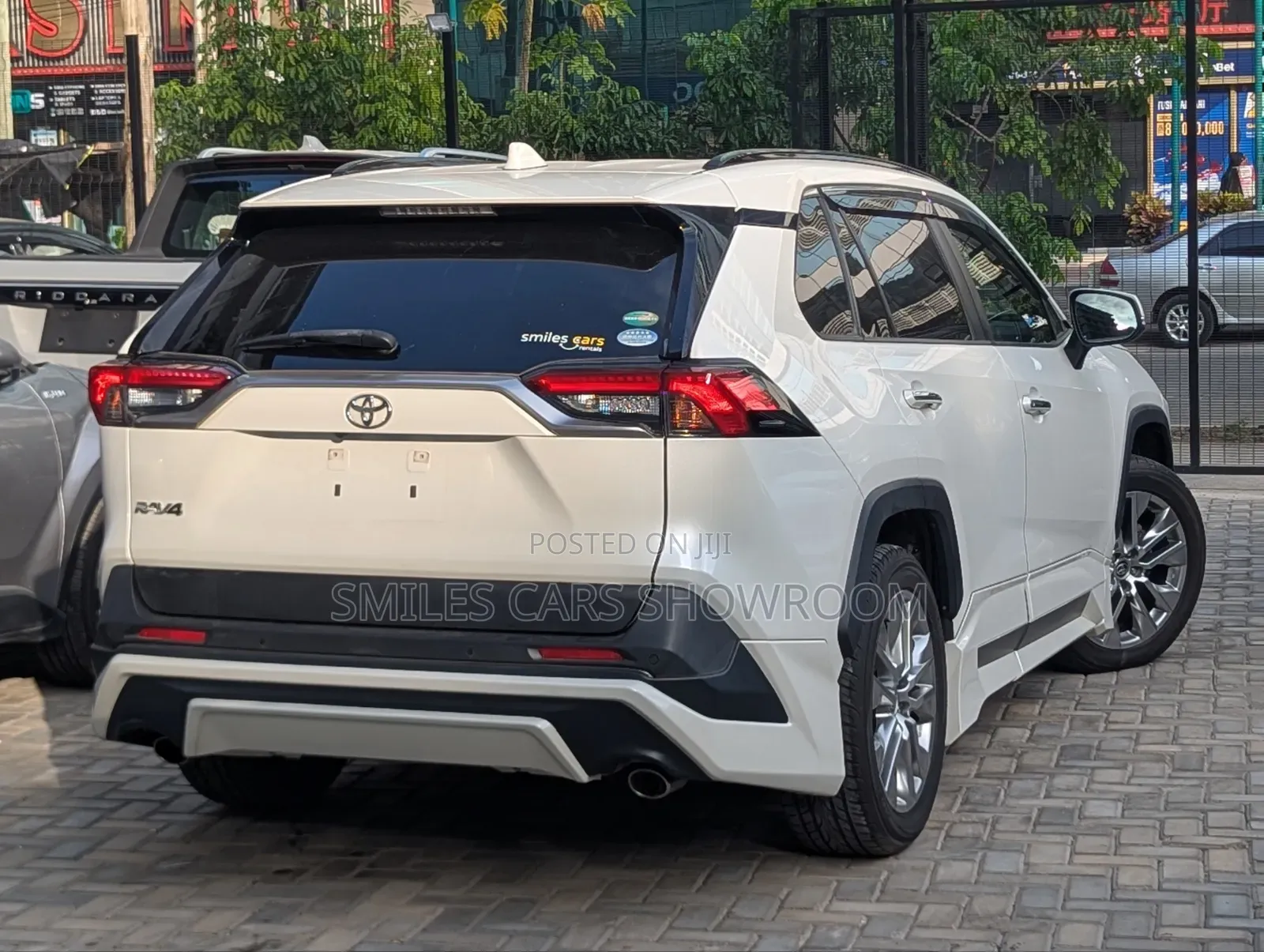 Toyota RAV4 2019 Pearl