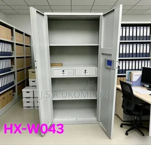 The Center Unit Is a Lockable Mobile Cabinet With a Digital Keypad.