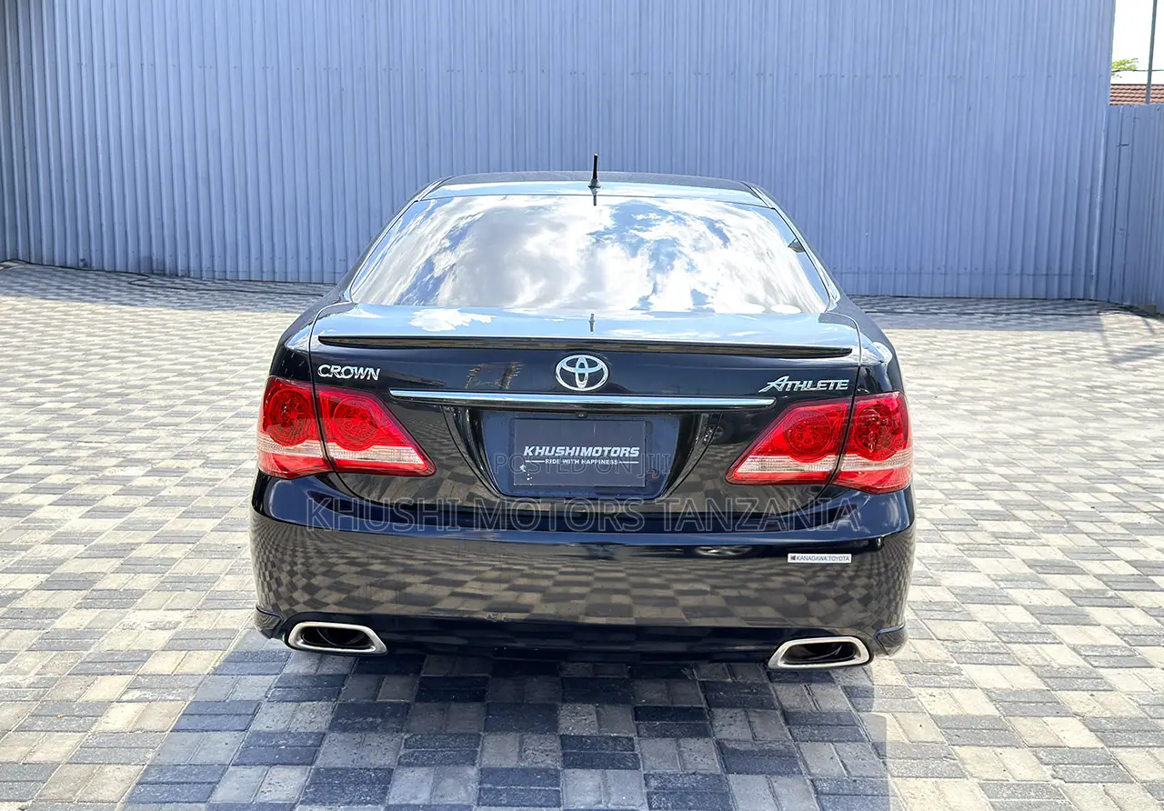 Toyota Crown 2009 Black