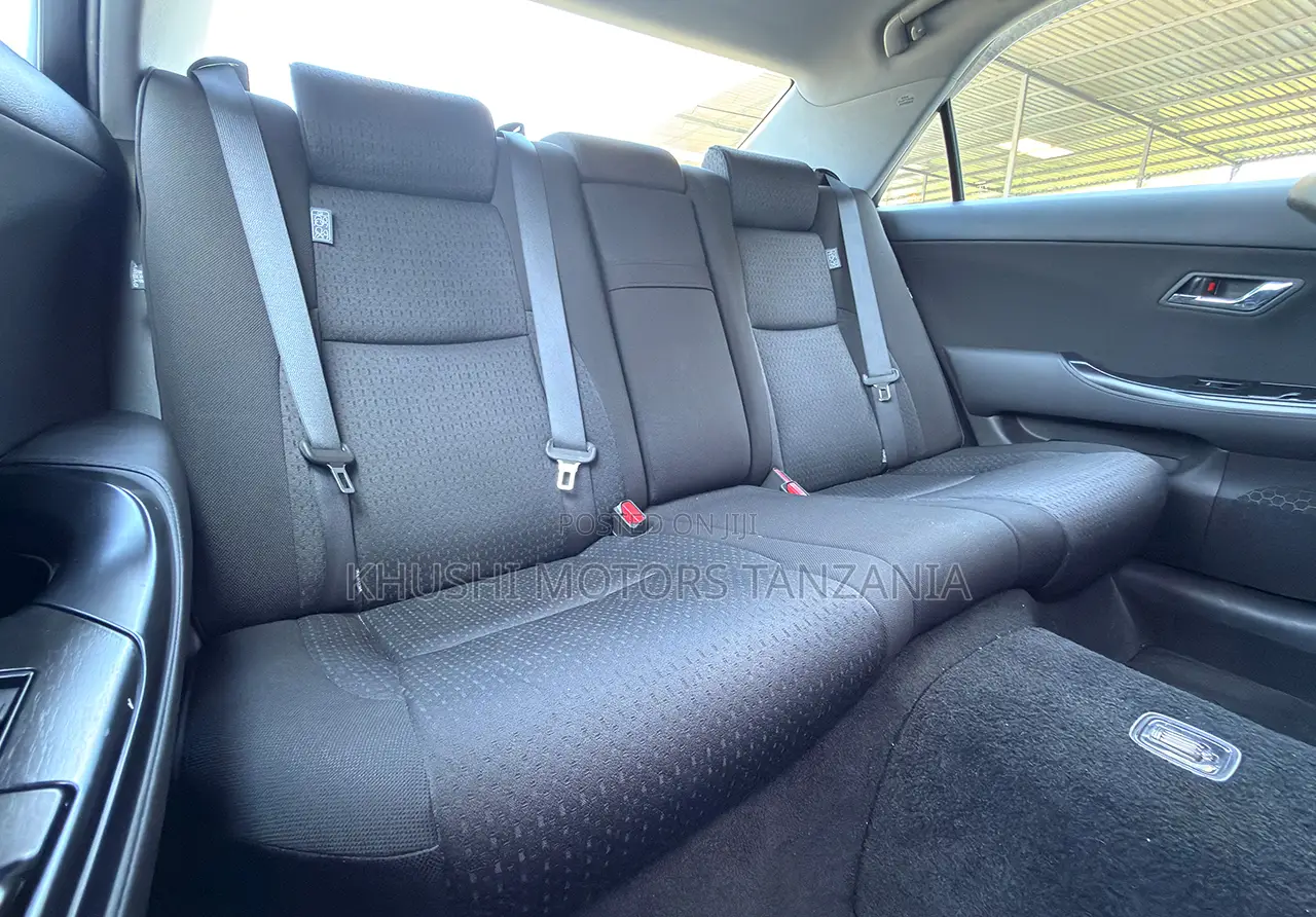 Toyota Crown 2009 Black