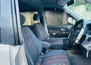 Toyota Noah 2002 Silver