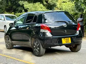 Toyota Vitz 2008 Black