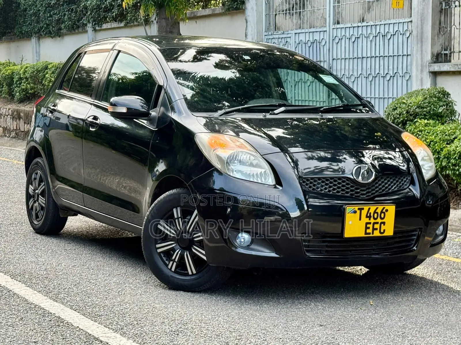 Toyota Vitz 2008 Black