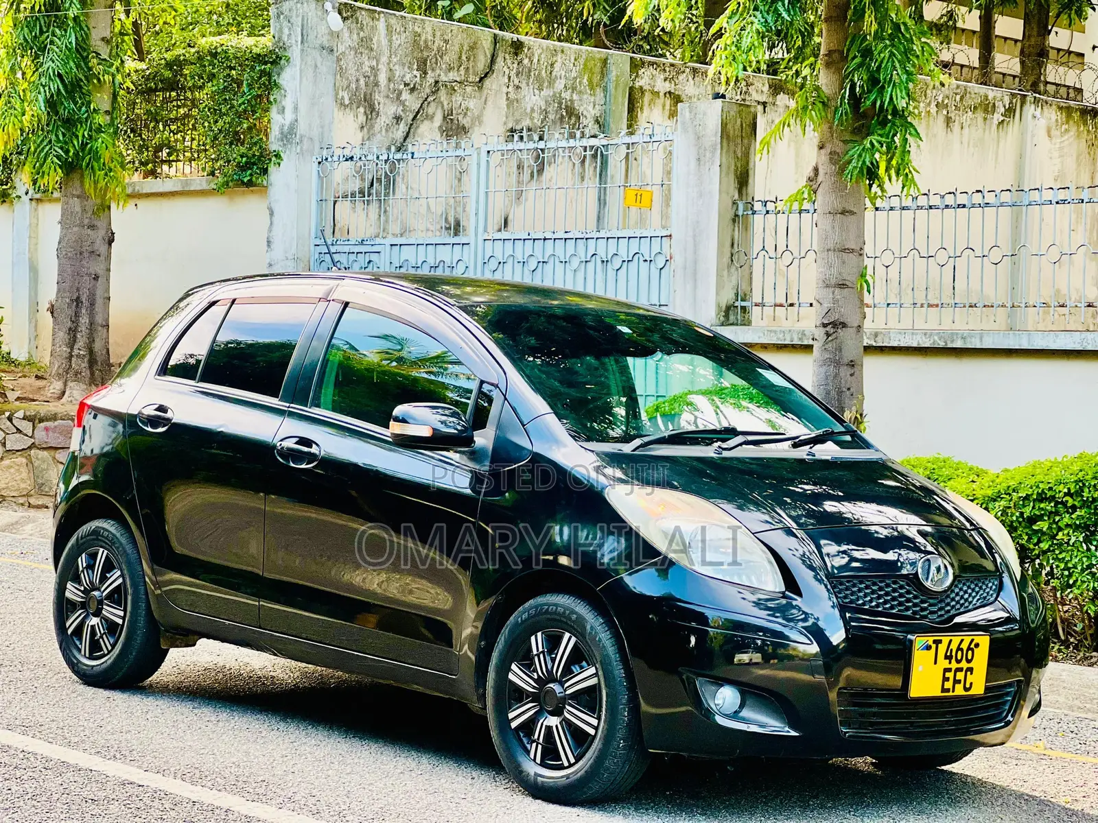 Toyota Vitz 2008 Black