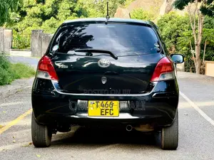 Toyota Vitz 2008 Black