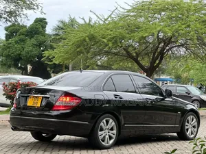 Mercedes-Benz C-Class 2009 Black
