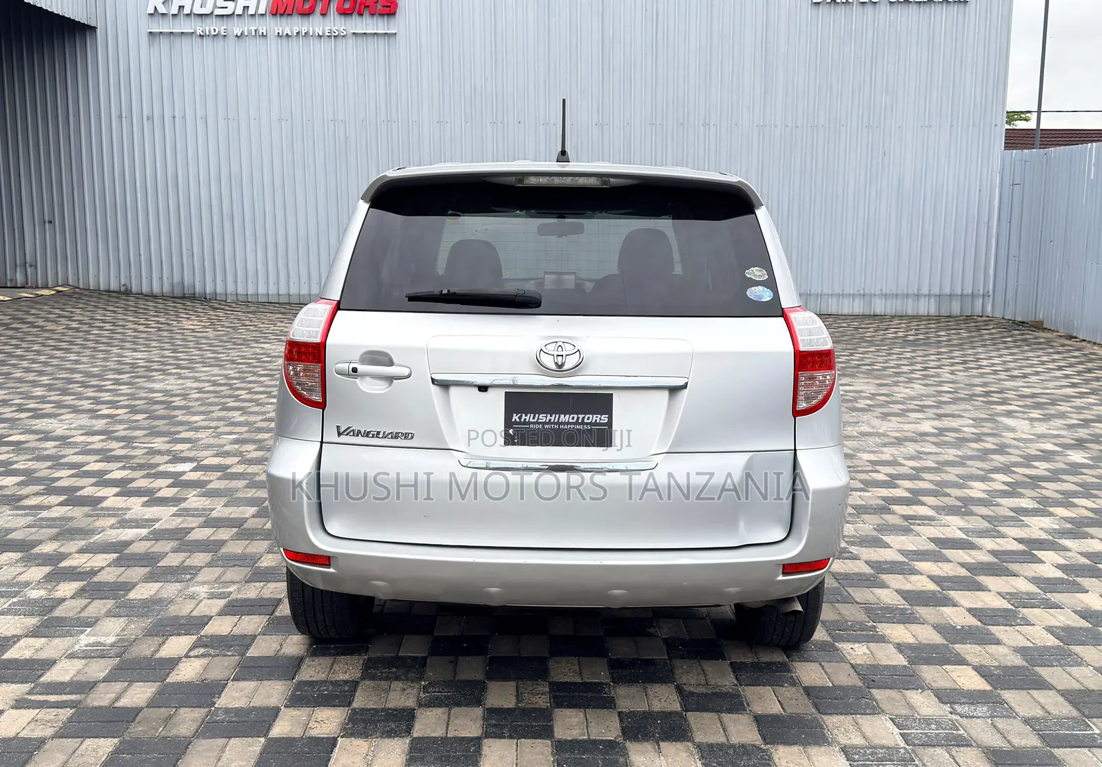 Toyota Vanguard 2007 Silver