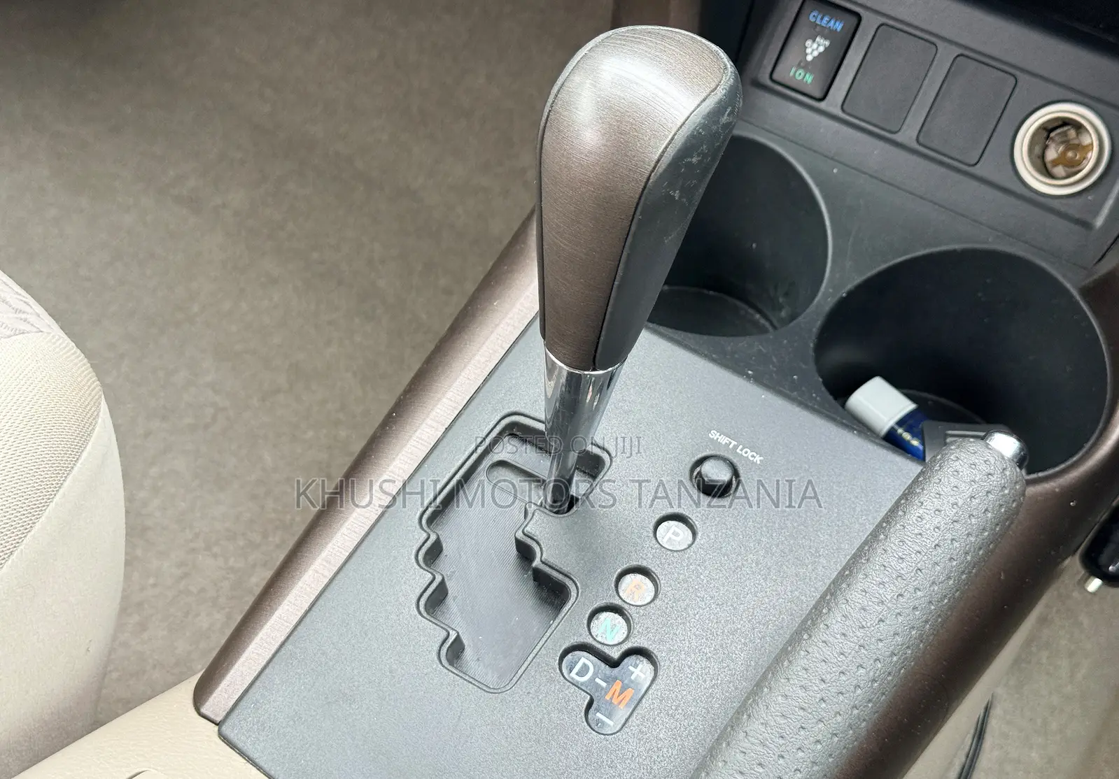 Toyota Vanguard 2007 Silver
