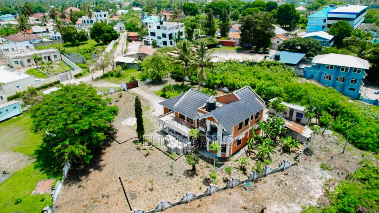 Plot With House for Sale in Dar Es Salaam Kigamboni Mjimwema.