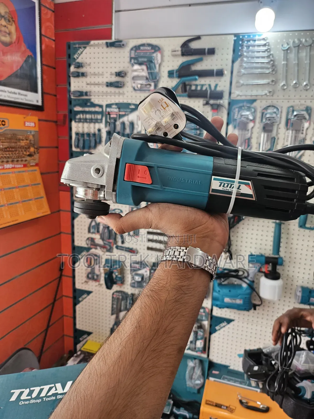 Total 950w Angle Grinder