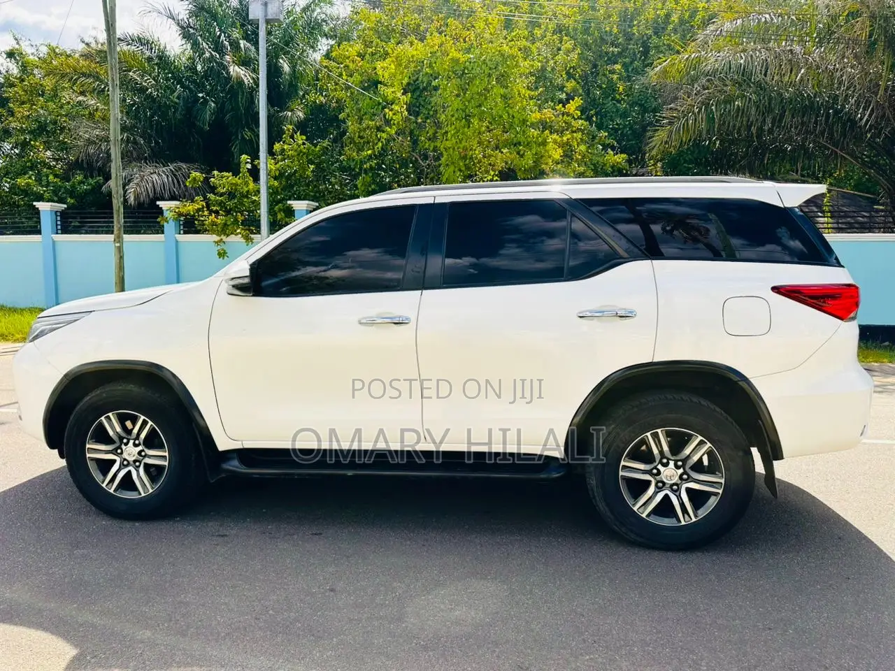 Toyota Fortuner 2022 White