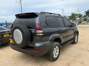 Toyota Land Cruiser Prado 3.0 D-4D 5dr 2007 Gray
