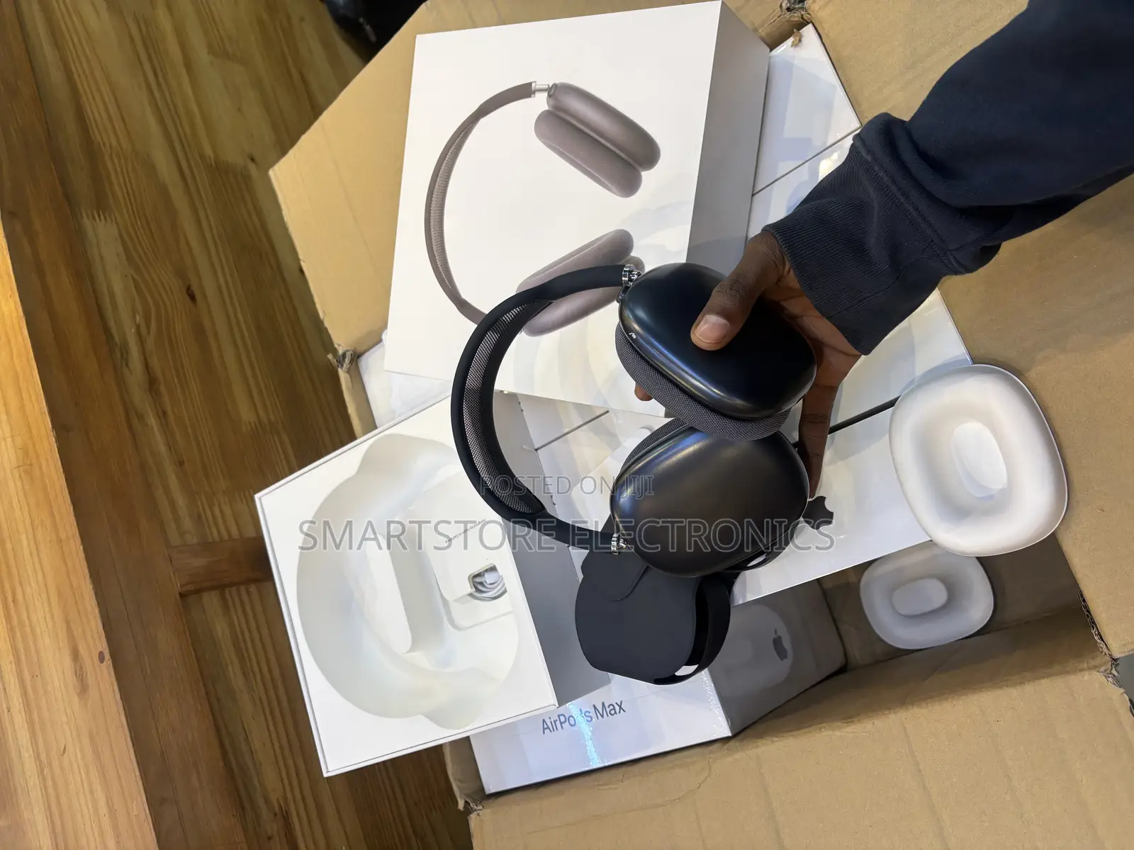 Original Apple Airpods Max
