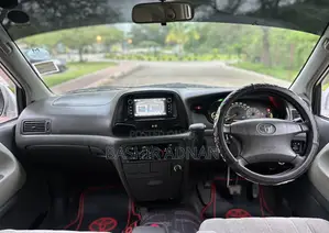 Toyota Noah 2.0 FWD (8 Seater) 2001 Silver