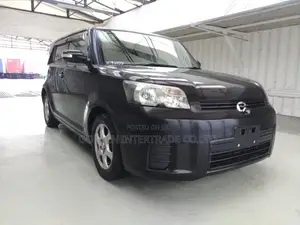 Toyota Corolla Rumion Hatchback 1.5 FWD 2010 Black