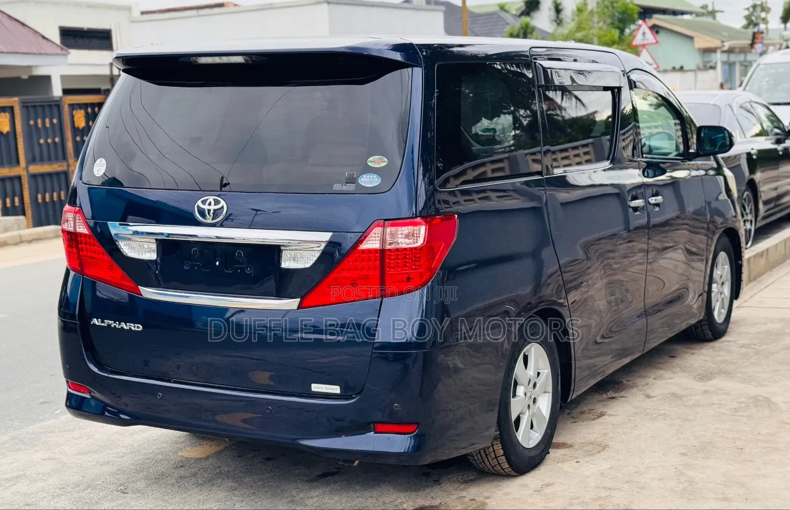 Toyota Alphard 2010 Blue