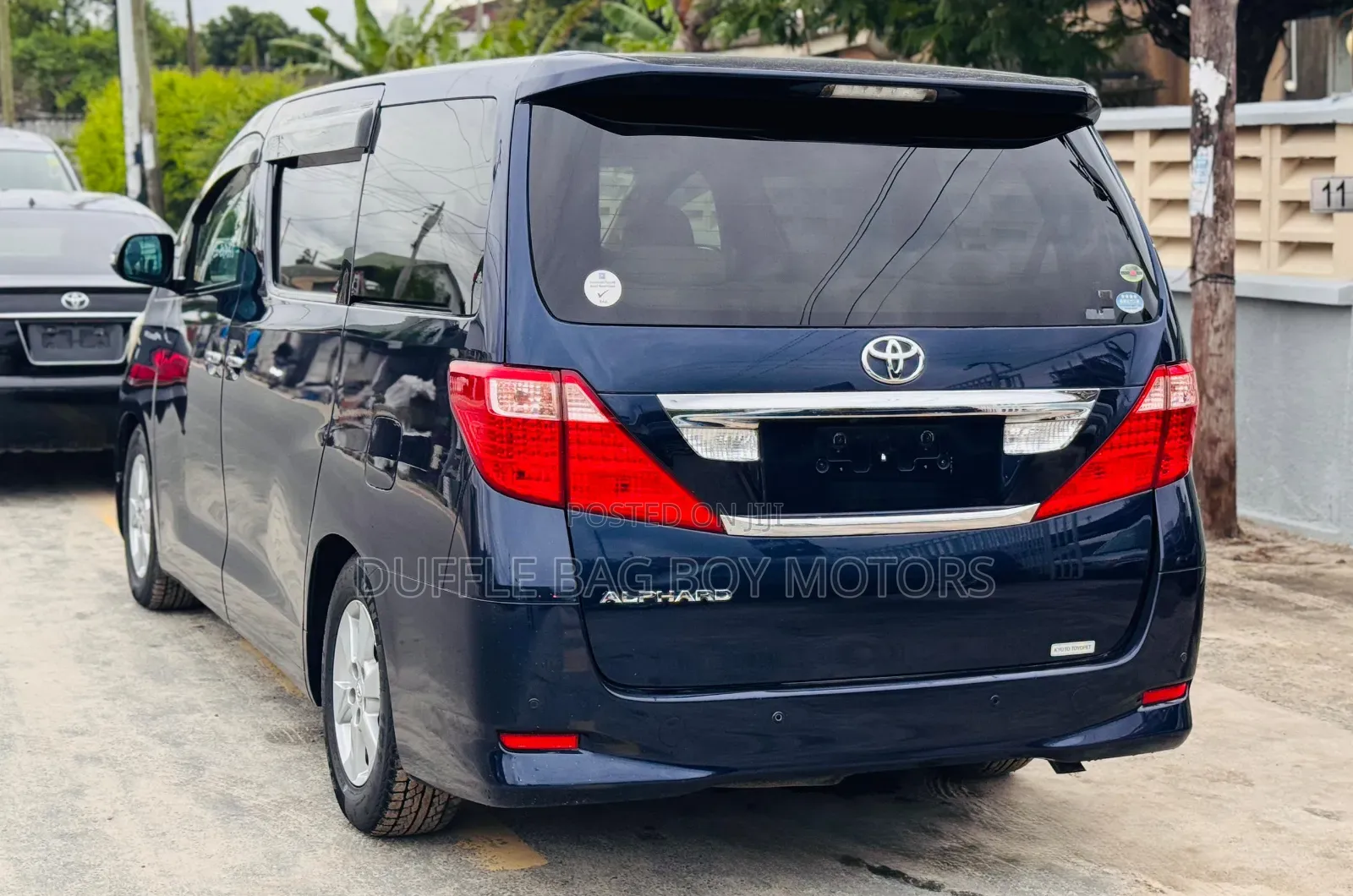 Toyota Alphard 2010 Blue
