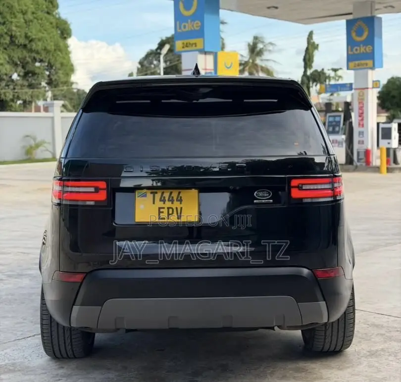 Land Rover Discovery Sport 2018 Black