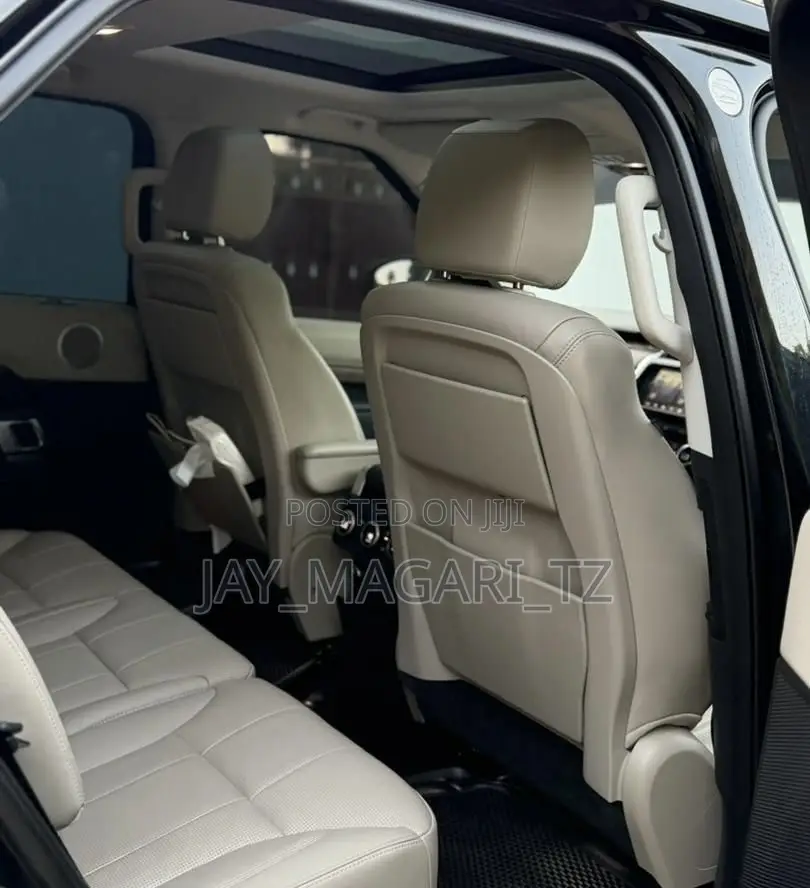 Land Rover Discovery Sport 2018 Black