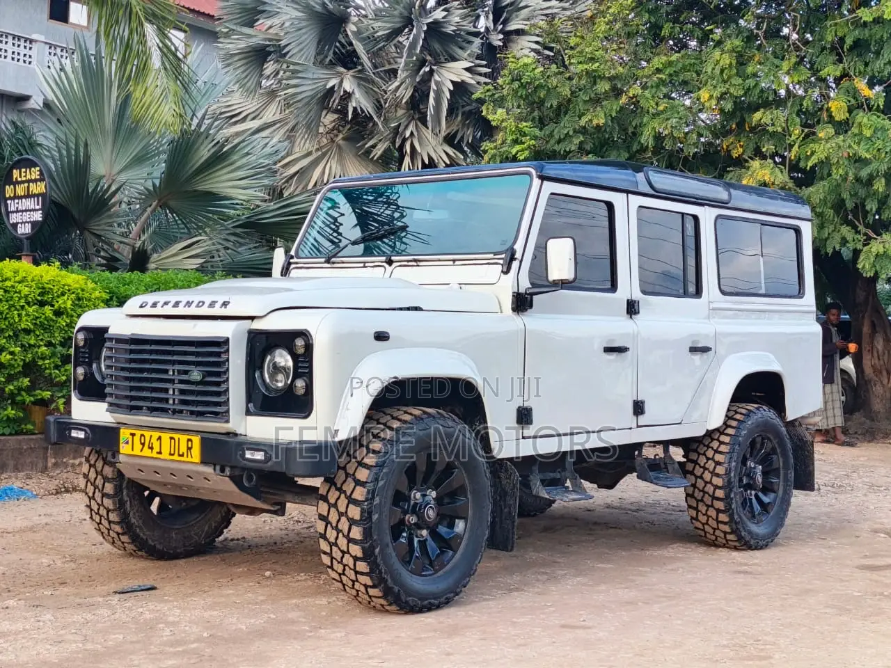 Land Rover Defender 1992 White