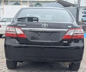 Toyota Premio 2013 Black