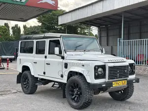 Land Rover Defender 1998 White
