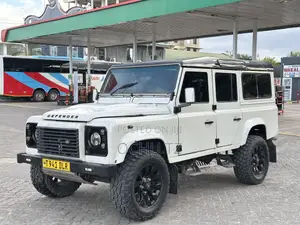 Land Rover Defender 1998 White