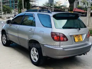 Toyota Harrier 2004 Silver