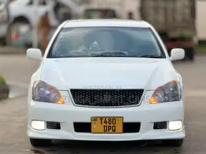 Toyota Crown 2007 White