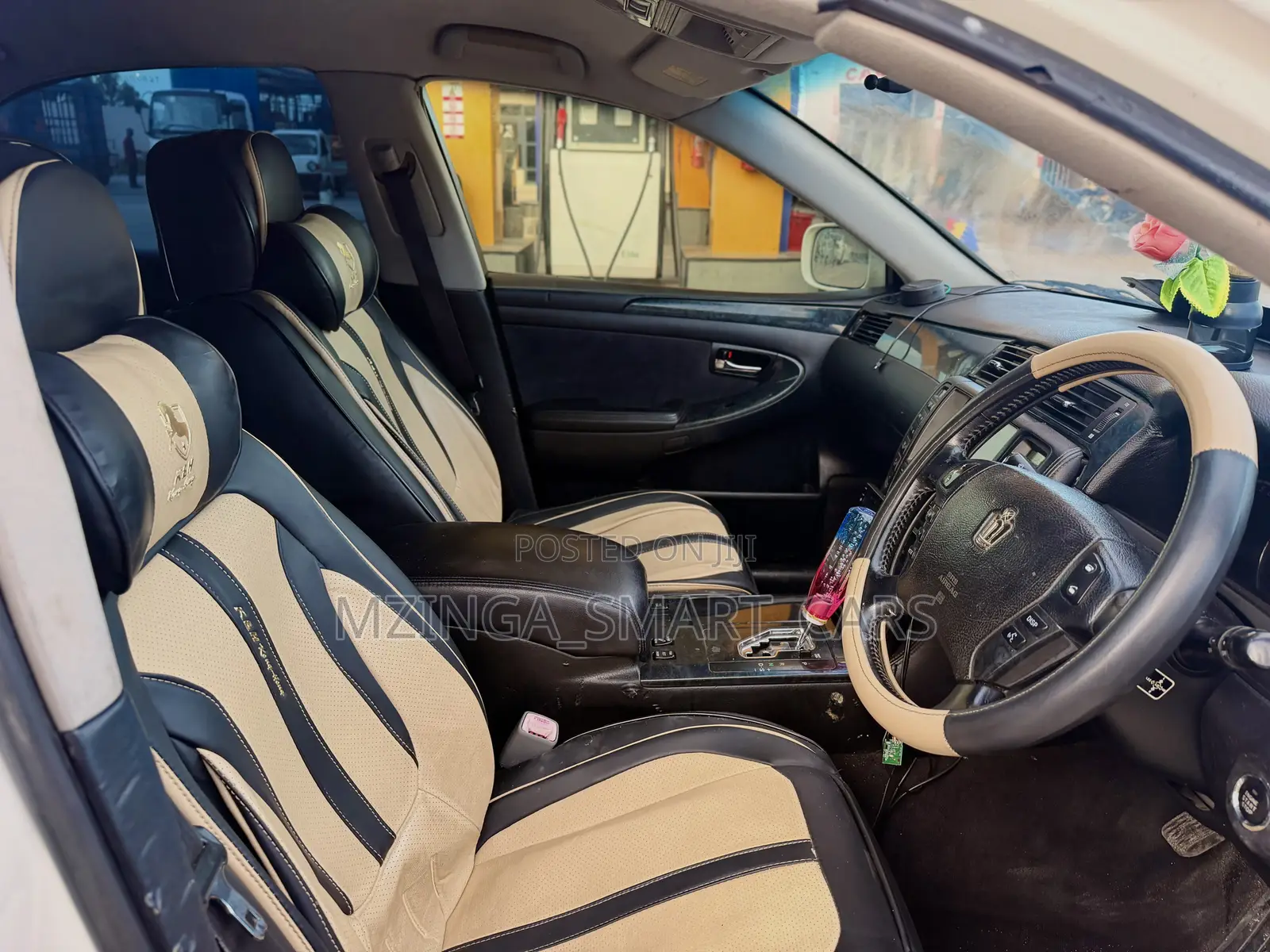 Toyota Crown 2007 White